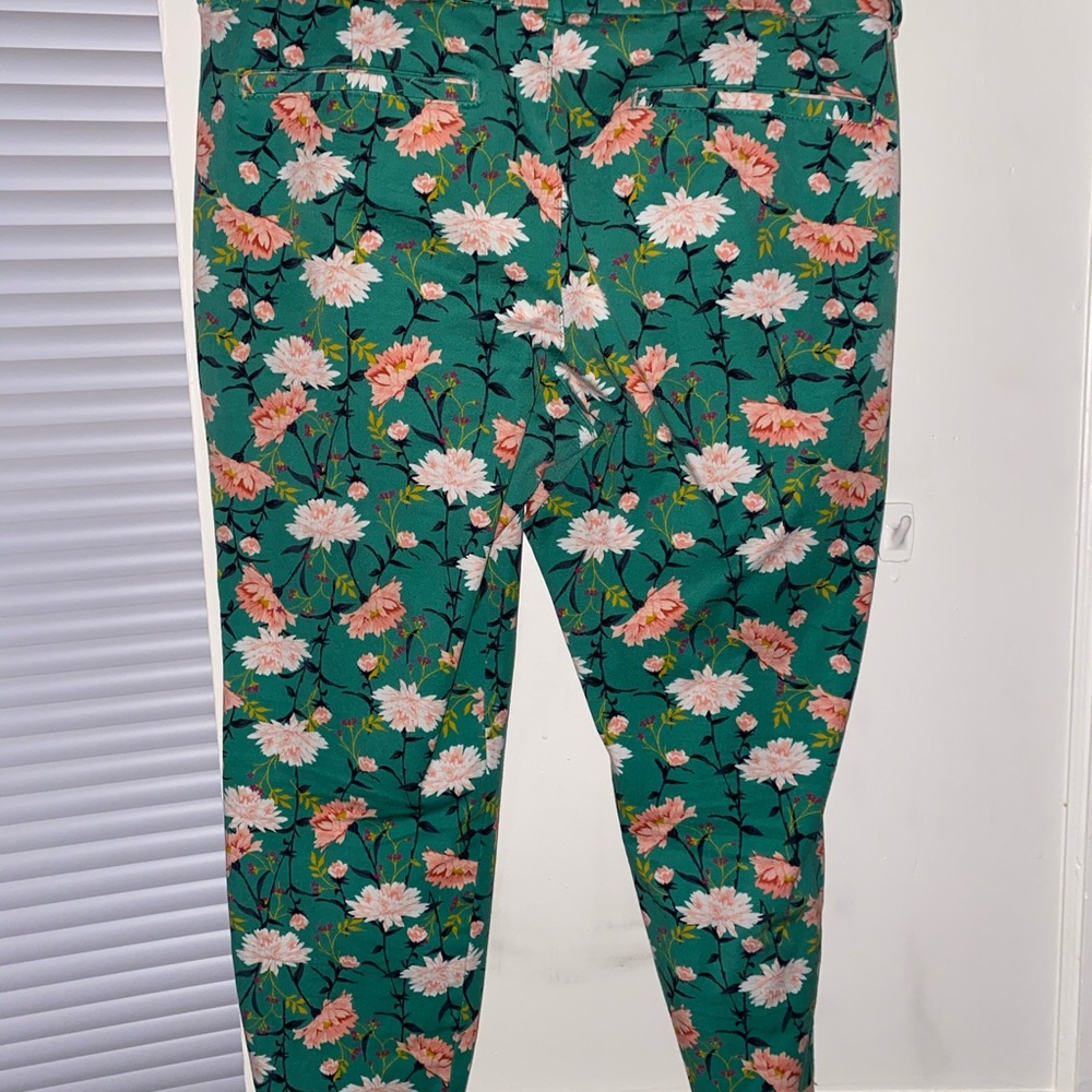 Floral Ankle Pants - Picture 2 of 2